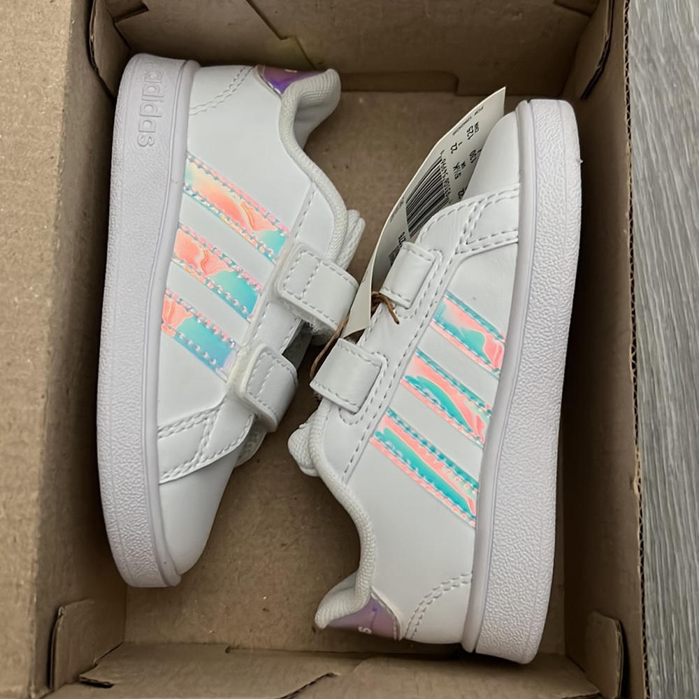 Adidas [New] in box. Unicorn reflective colors.